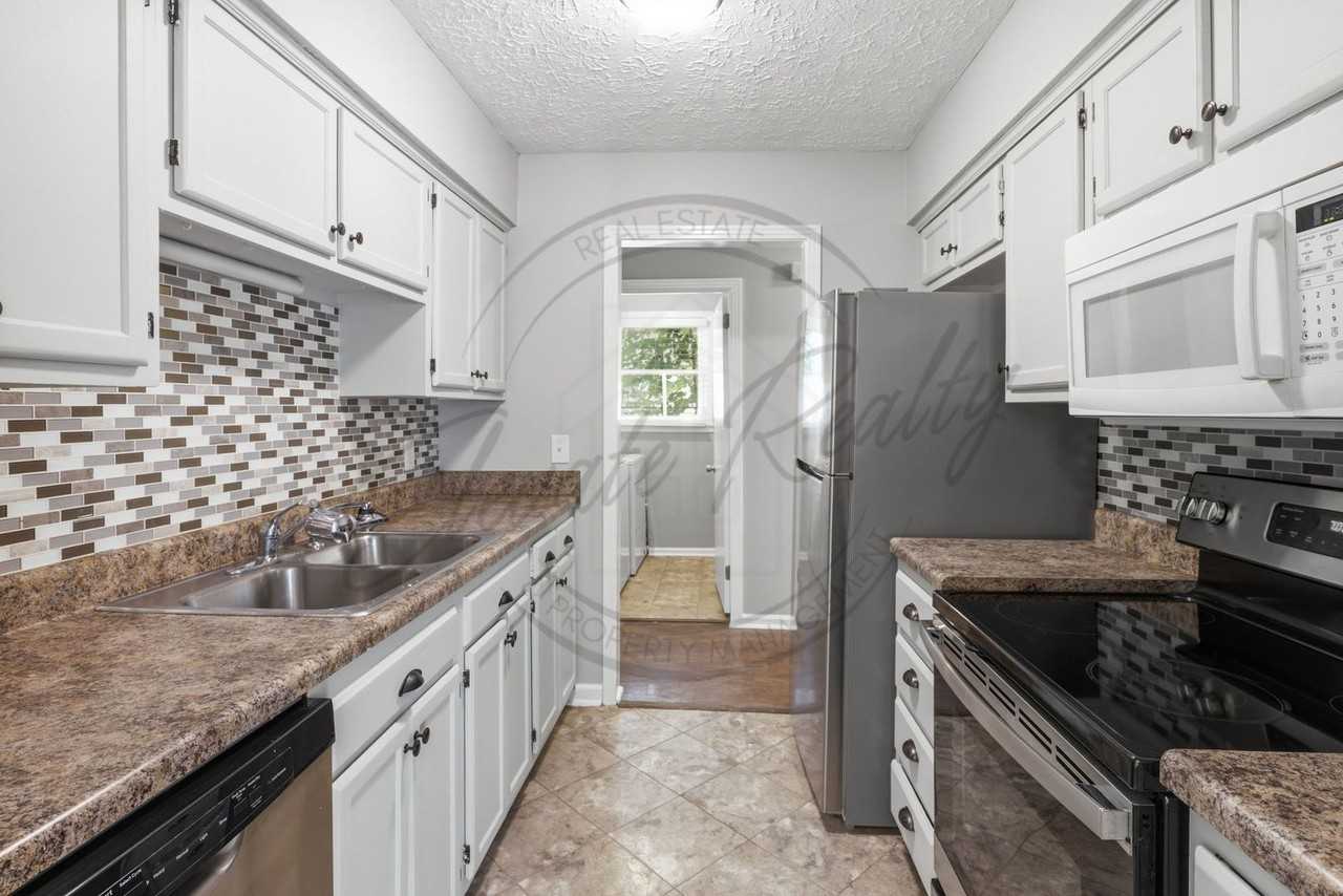 722 Heritage Square Dr - Photo 6 of 22