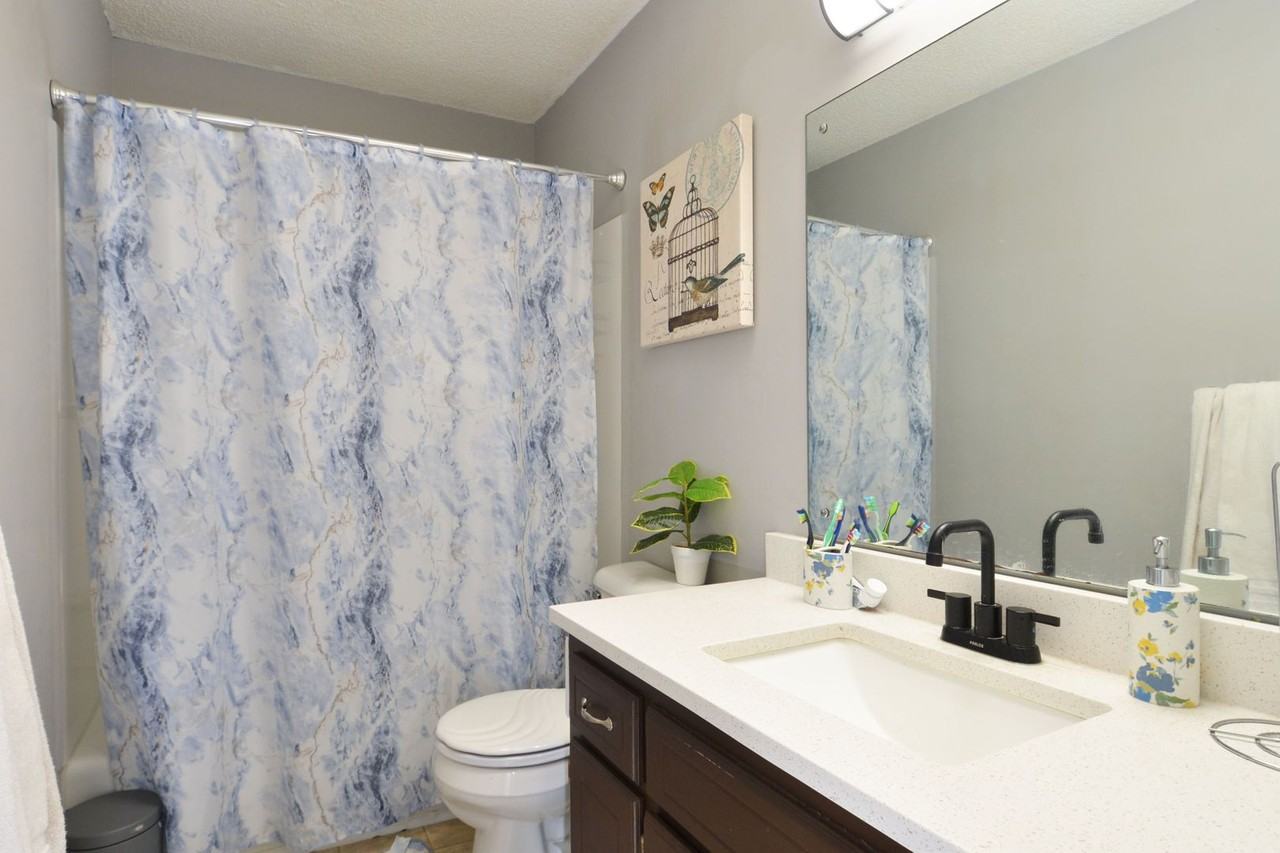 1728 84th Ct N - Photo 6 of 20