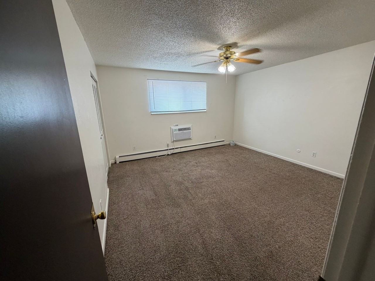 732 37th Avenue Ct - Photo 6 of 8