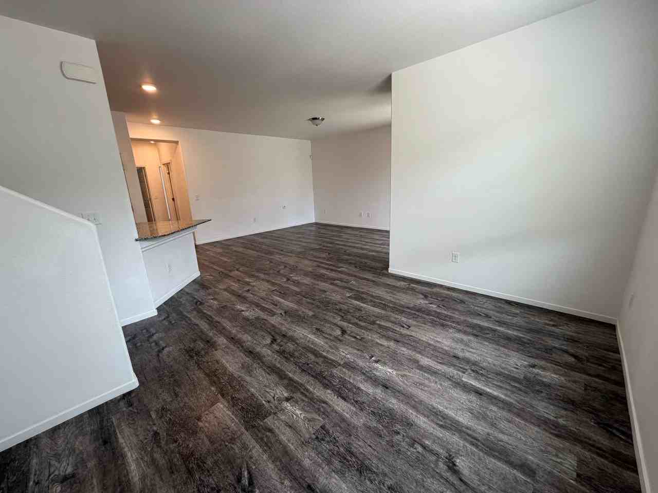 9752 Silver Dollar Ln - Photo 4 of 22