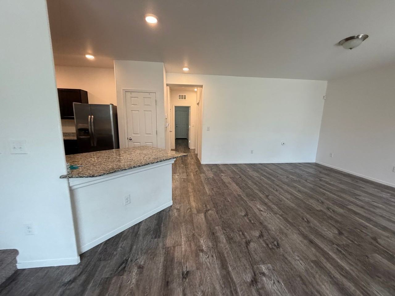 9752 Silver Dollar Ln - Photo 6 of 22