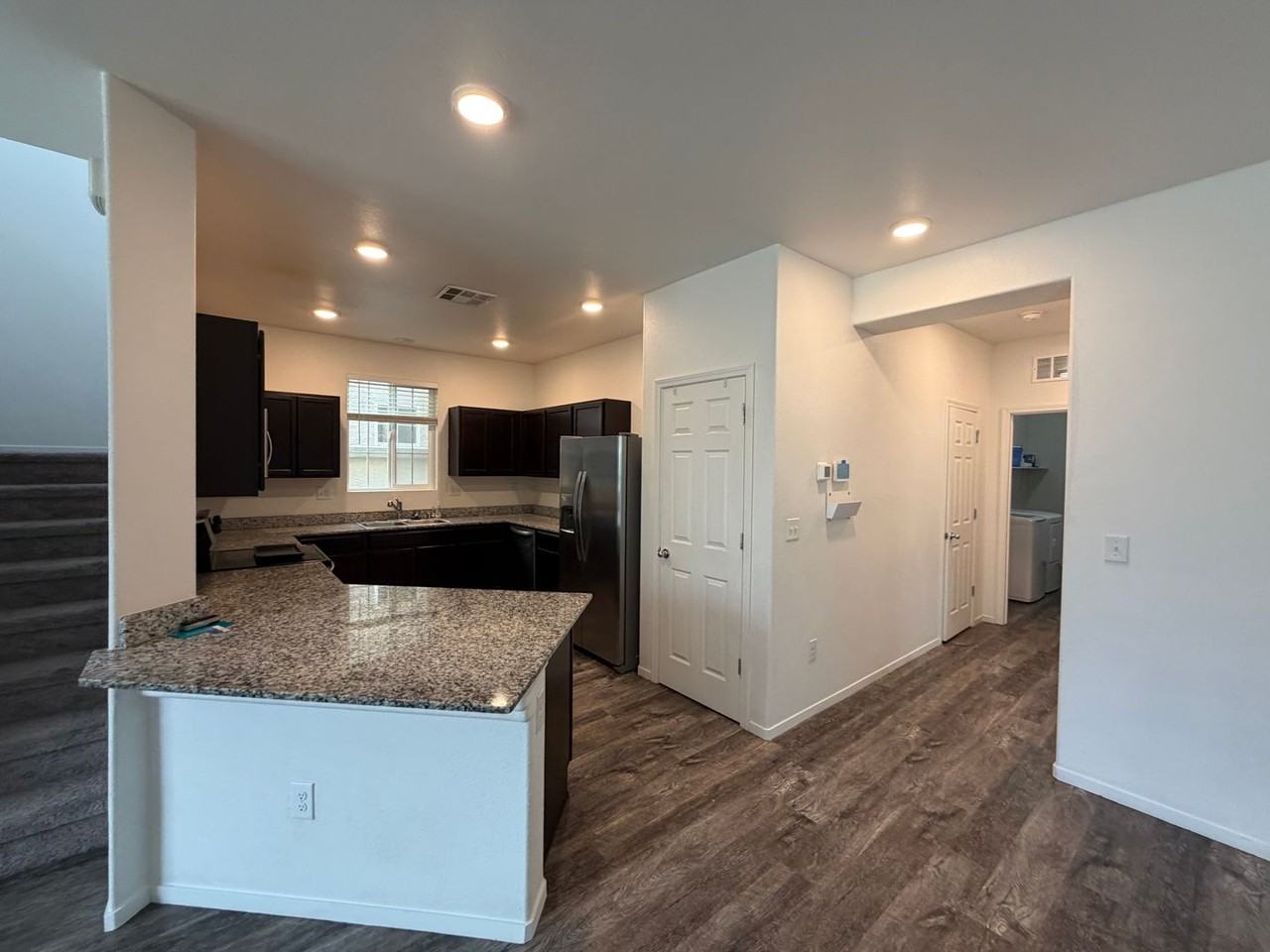 9752 Silver Dollar Ln - Photo 7 of 22