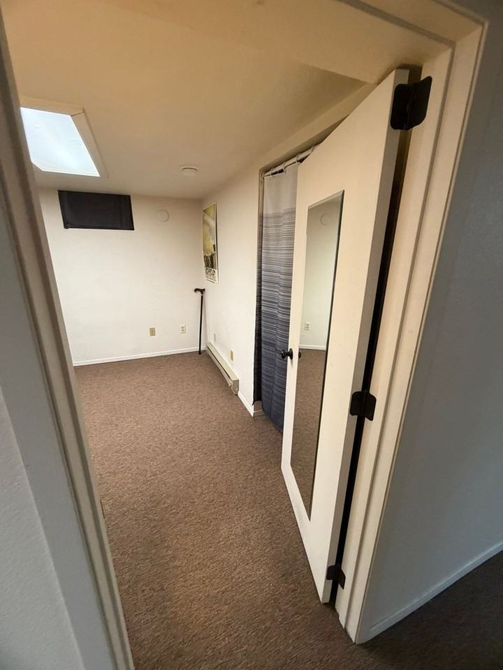 1069 N Meridian Rd - Photo 7 of 14