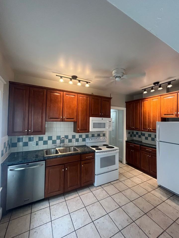 1 Ellicott St - Photo 4 of 28
