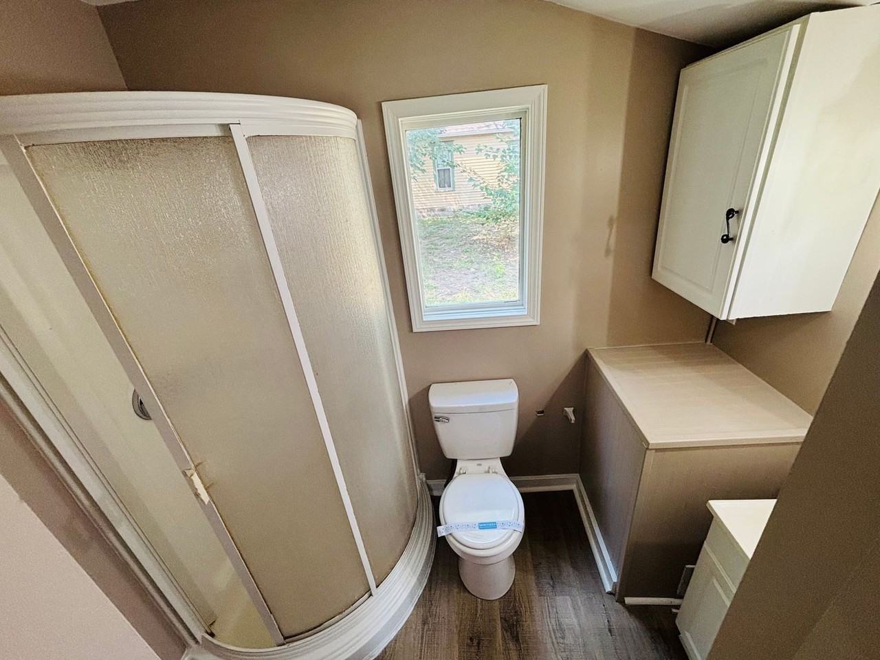 404 N Georgie Ave - Photo 7 of 9