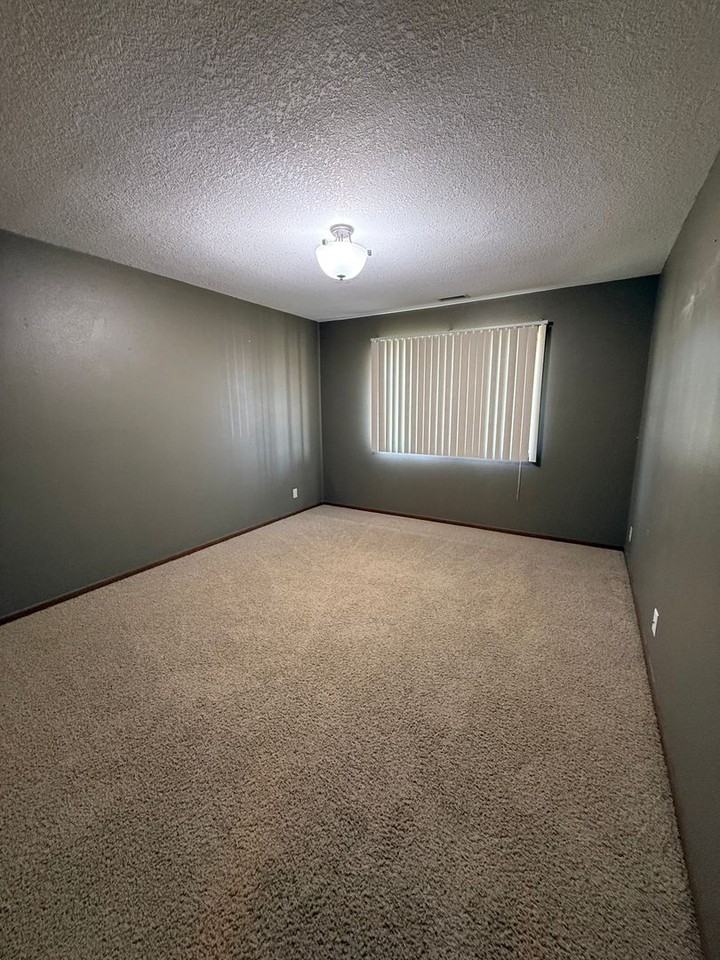 2903 10th Ave N - Photo 7 of 14