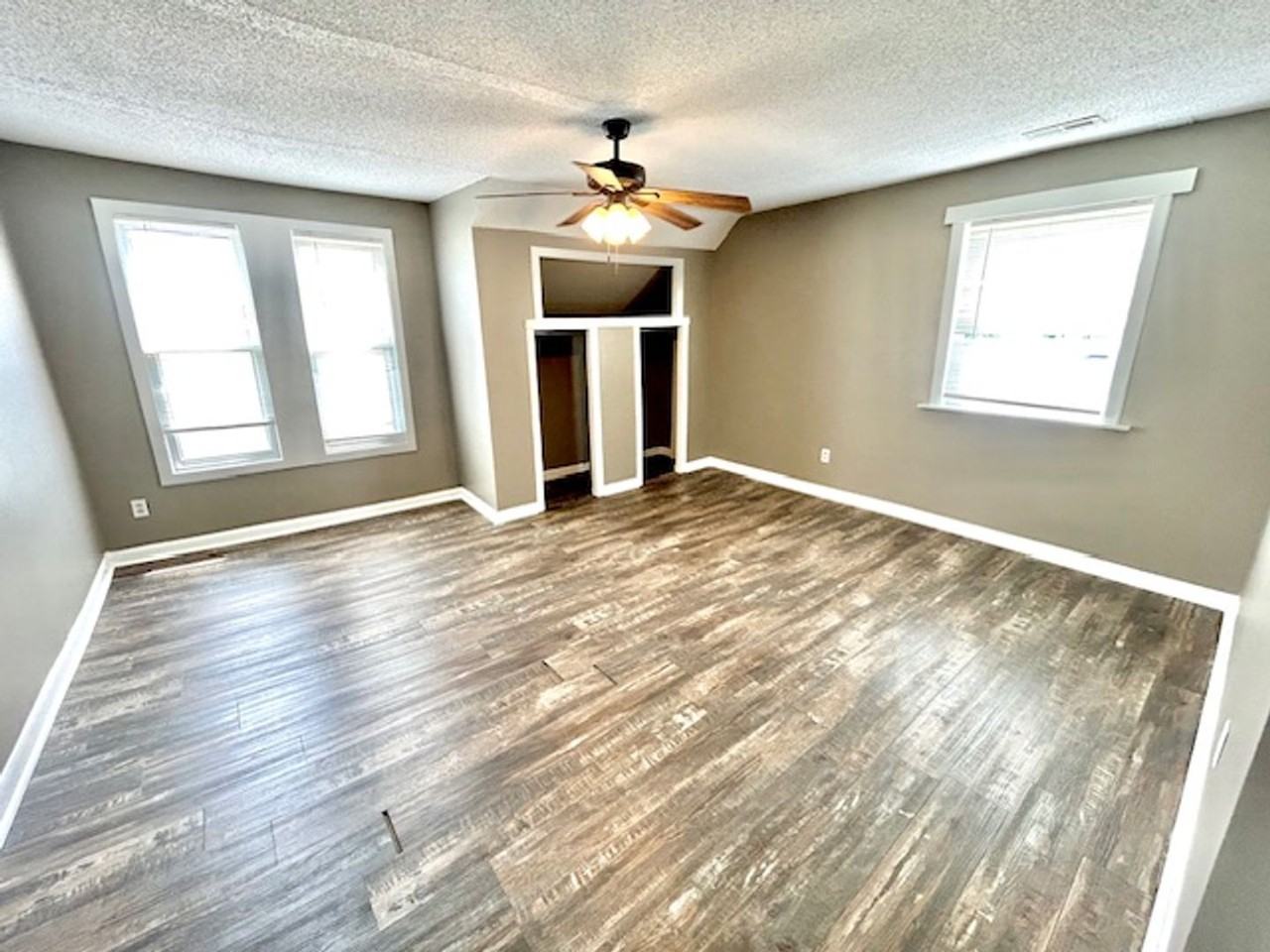 3514 Triana Blvd Sw - Photo 5 of 12
