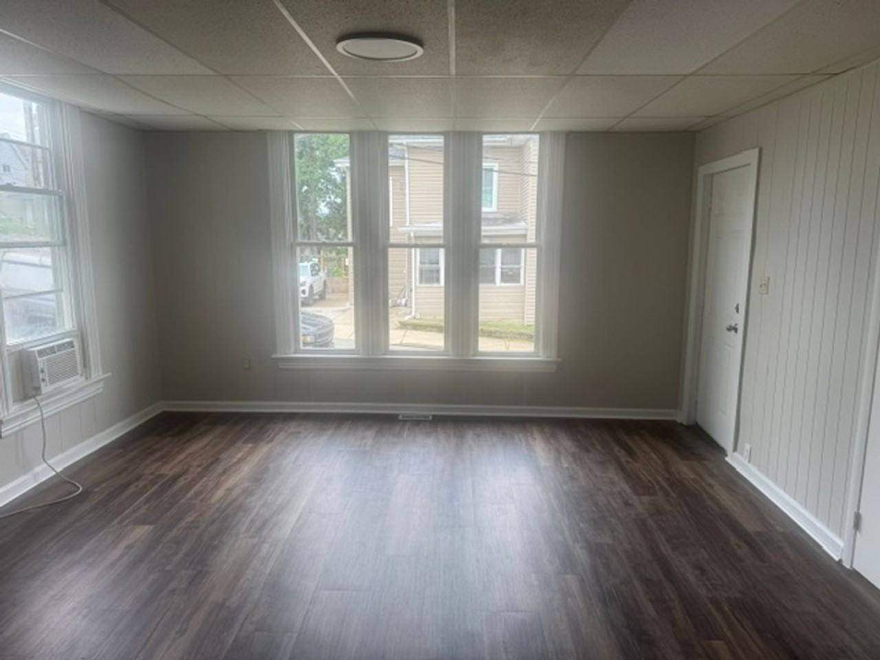 517 Walnut St - Photo 4 of 7