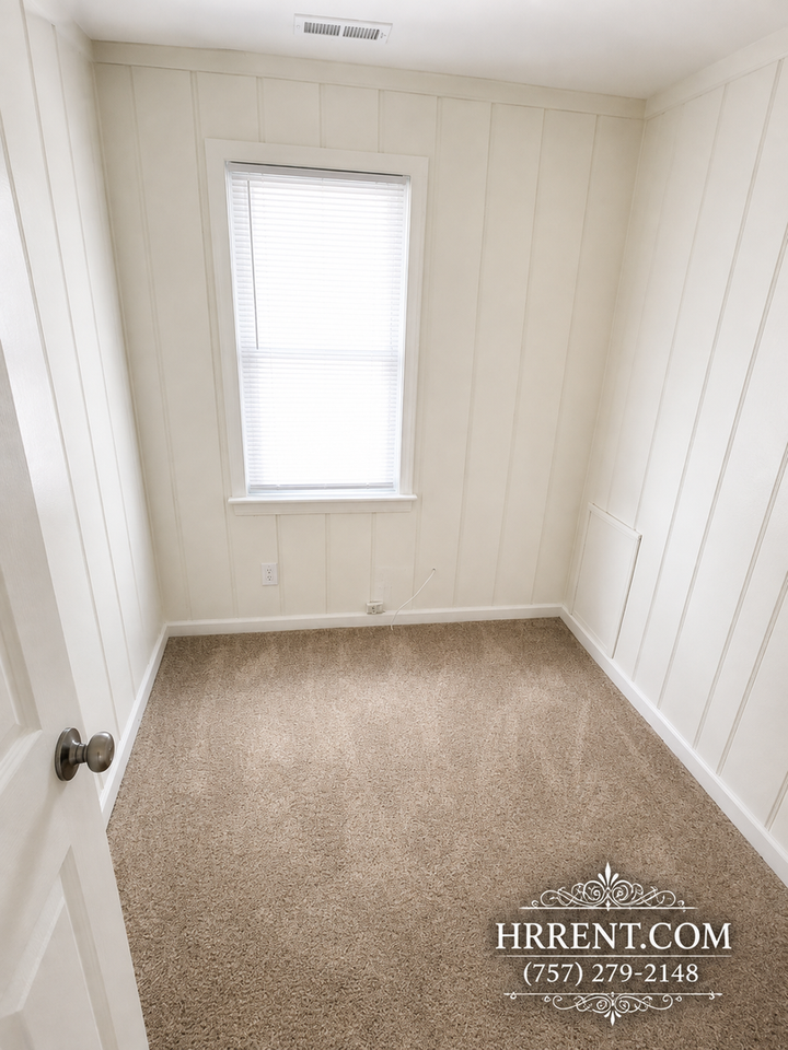 2515 Markham St - Photo 2 of 10