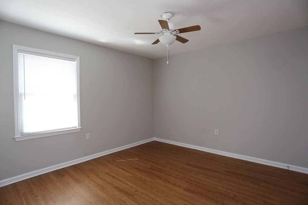 1807 Chandler Rd #17 - Photo 7 of 8