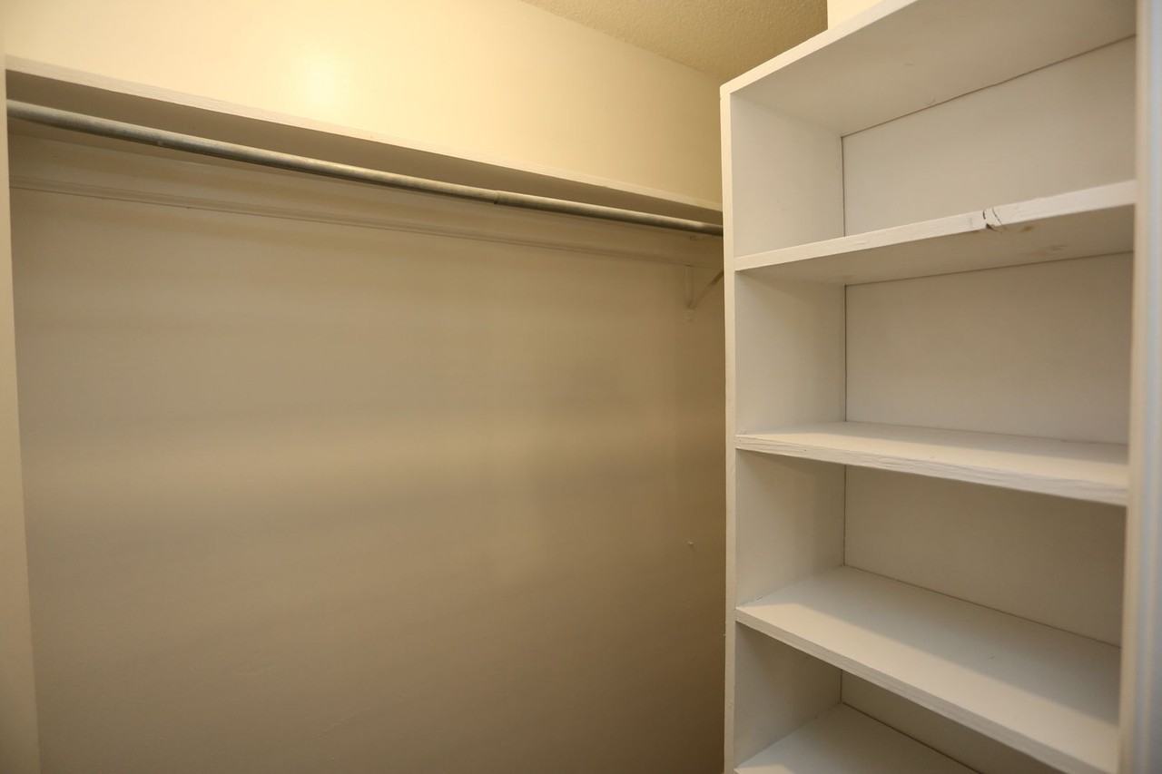 203A Courtney Way - Photo 3 of 15