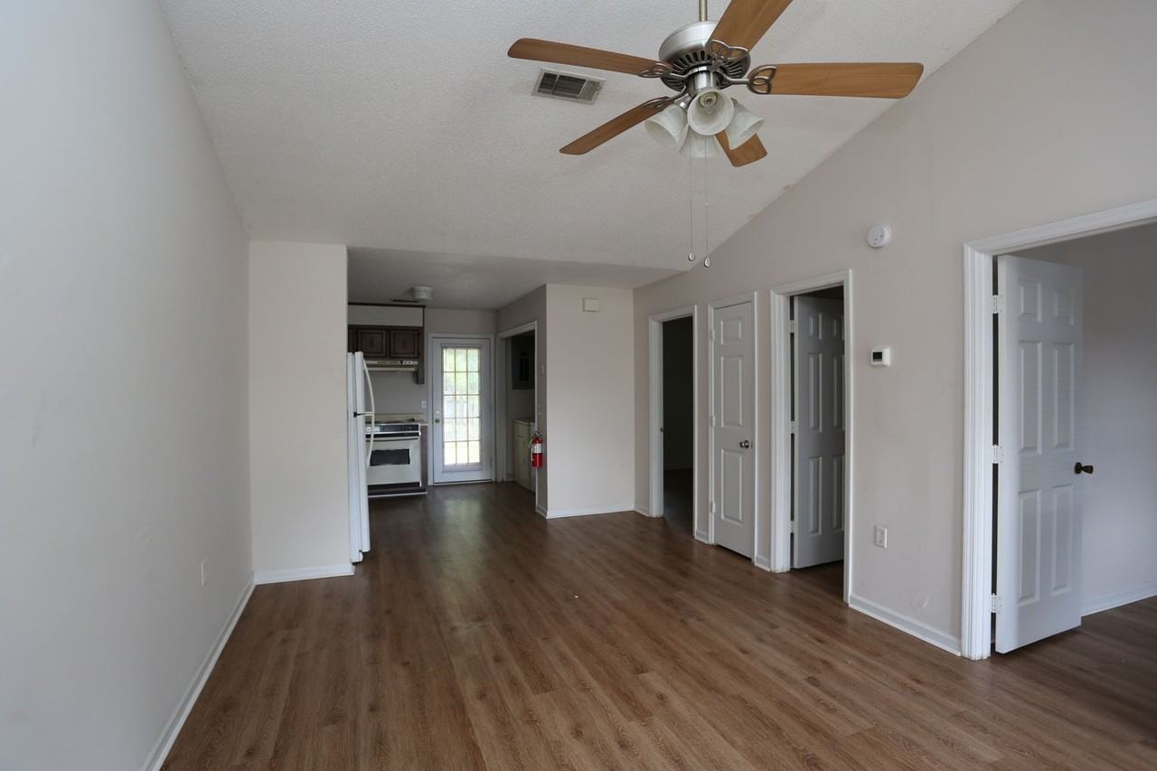 110 Lanier Dr #16 - Photo 5 of 5