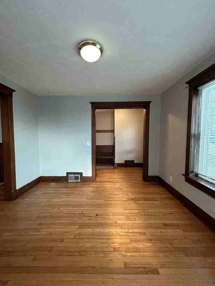 2419 Poppleton Ave - Photo 5 of 22