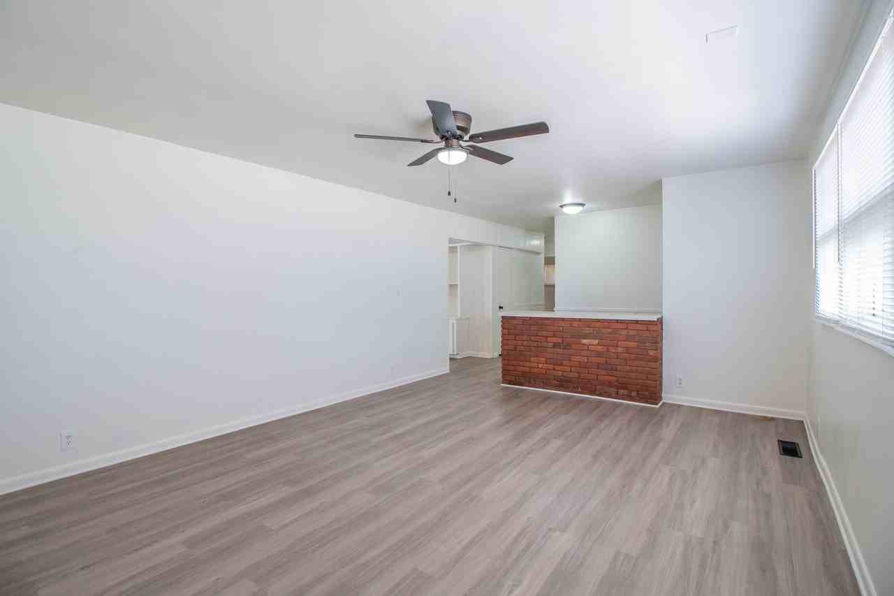 2510 56th St - Photo 5 of 22