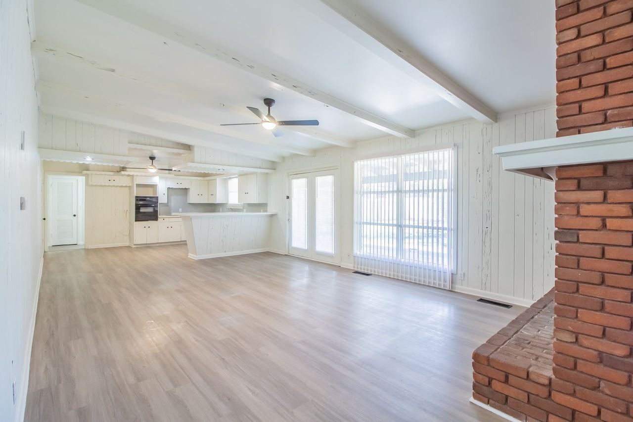 2510 56th St - Photo 6 of 22