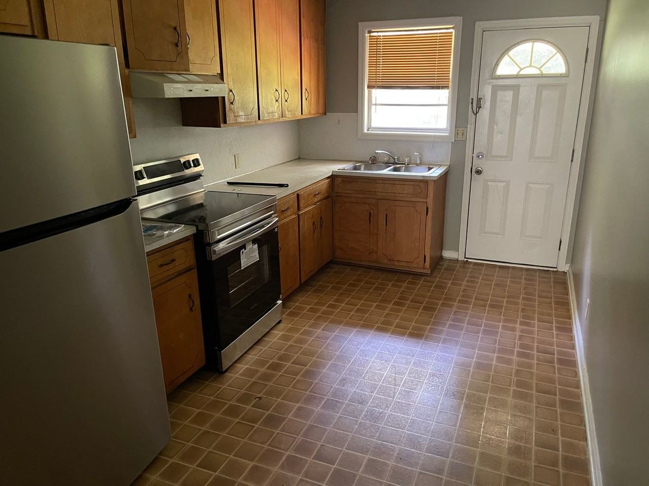 107B Martin Ave - Photo 4 of 8