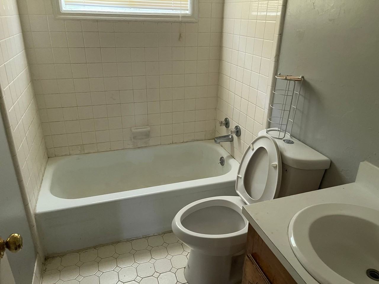 107B Martin Ave - Photo 7 of 8