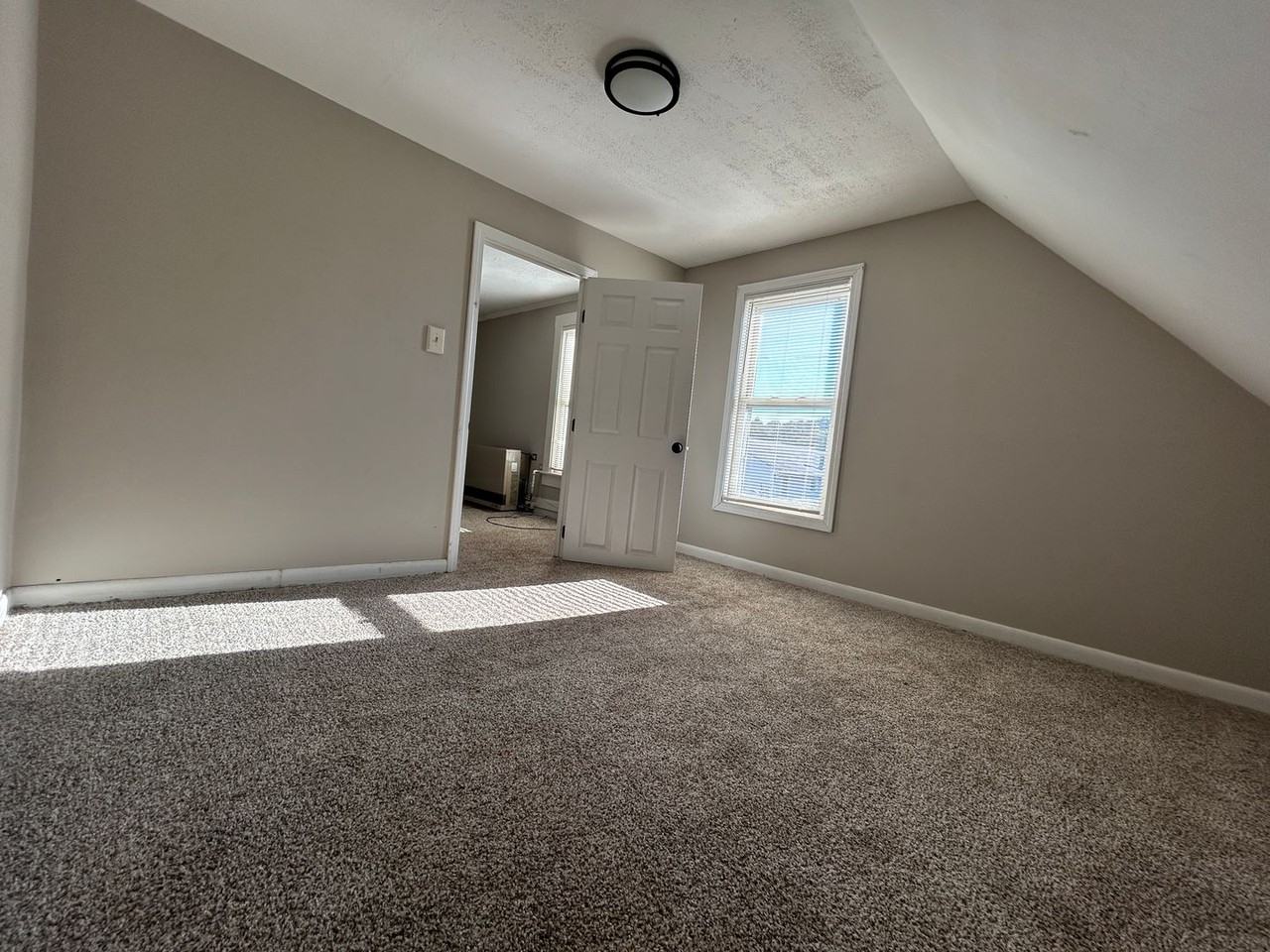 308 Bartlett St - Photo 2 of 16
