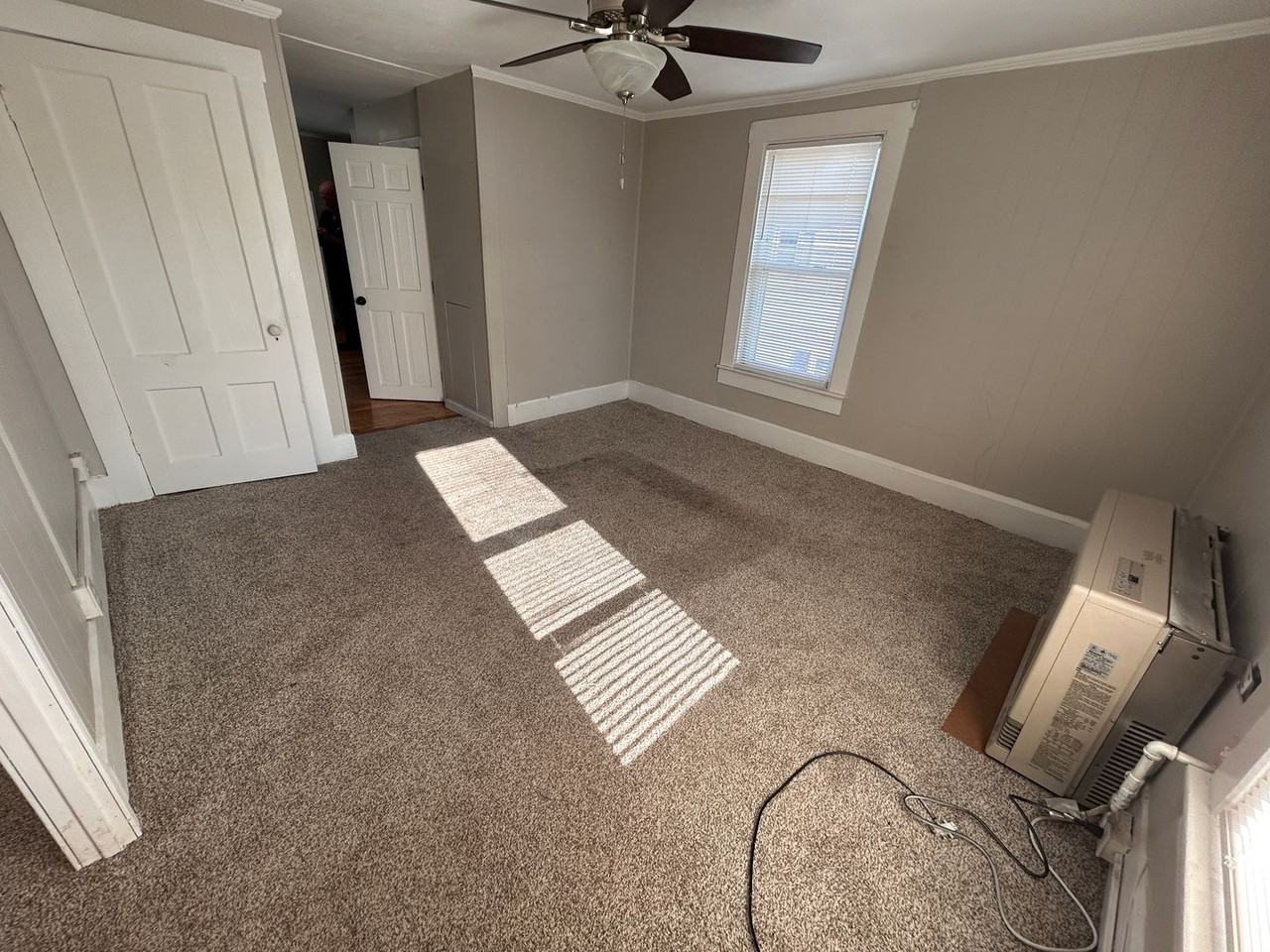 308 Bartlett St - Photo 5 of 16