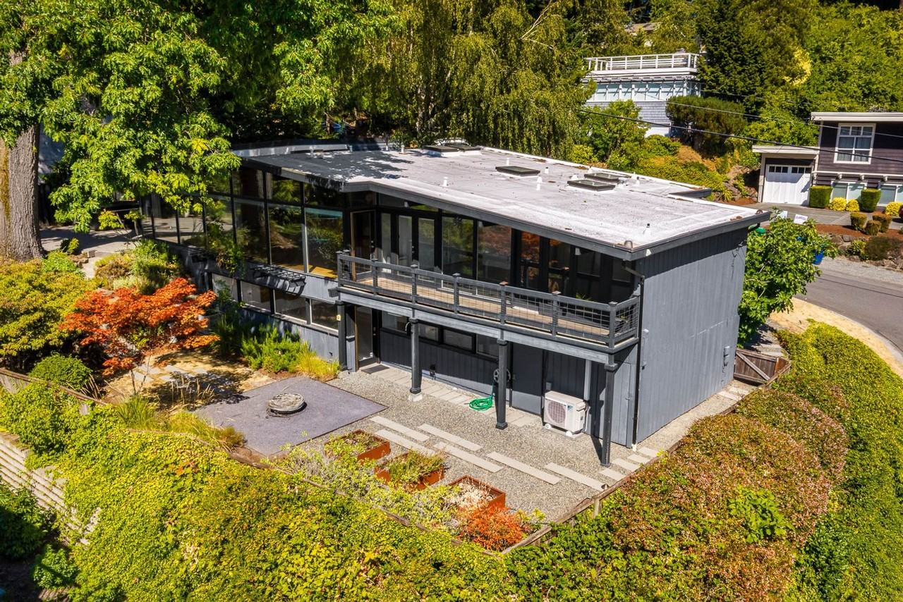 3515 72nd Ave Se - Photo 3 of 29