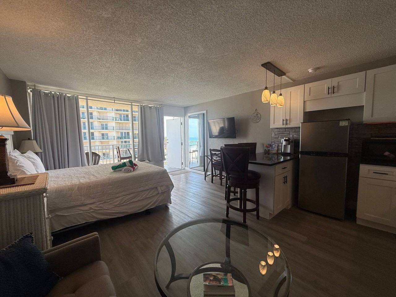 2043 S Atlantic Ave #517 - Photo 3 of 11