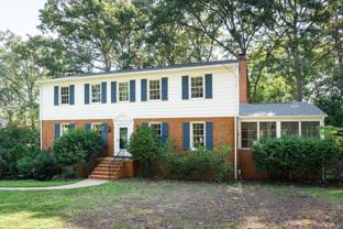 2401 Scarsborough Dr - Photo 1 of 1
