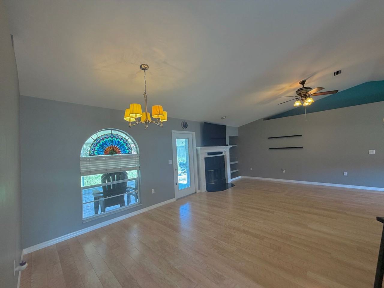 3946 Nw 59th Ave - Photo 4 of 14