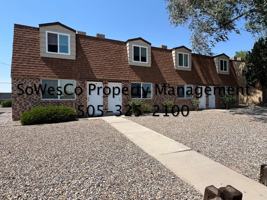featured image of 905 N Tucker Ave