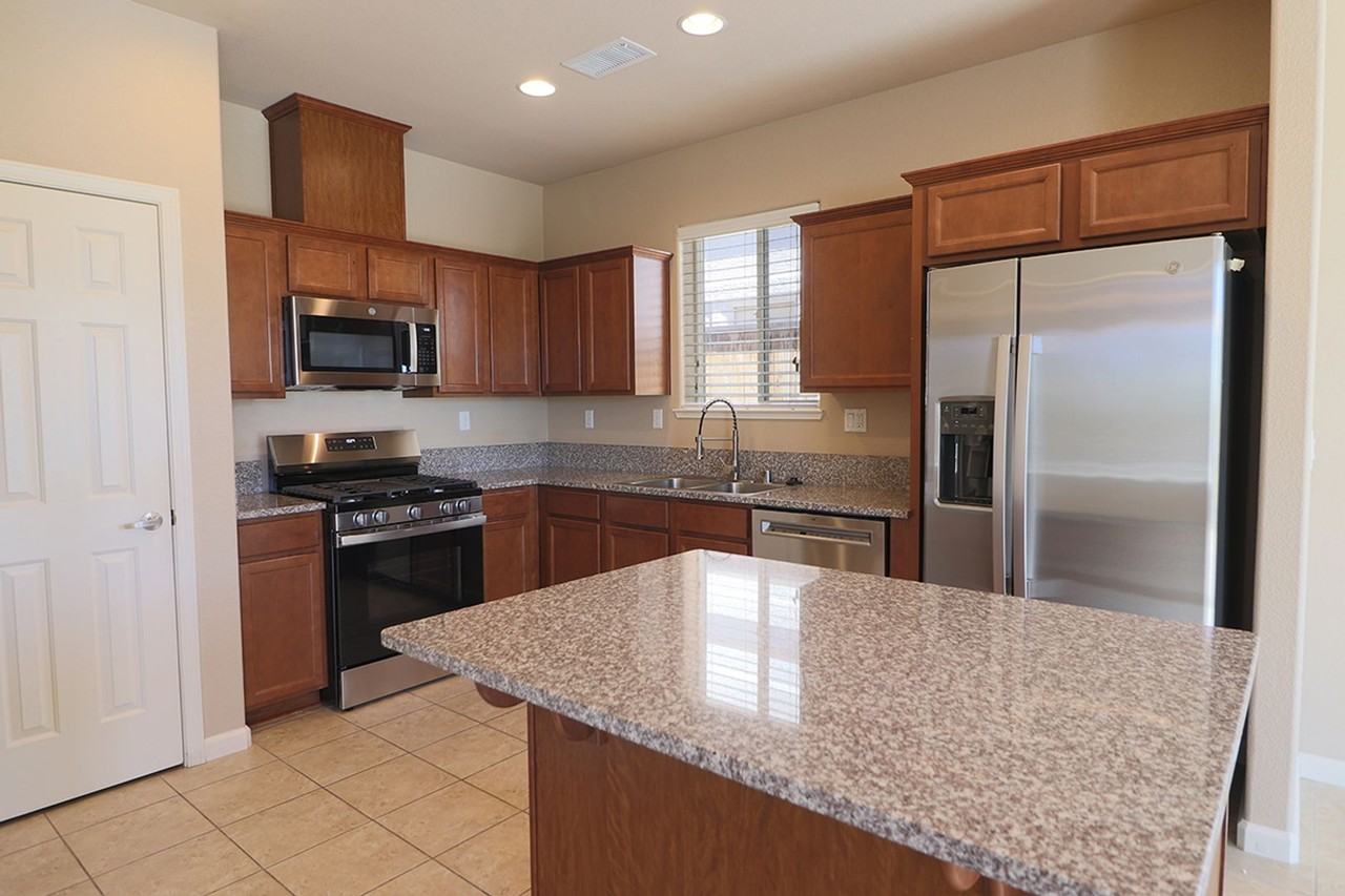 3349 Gulling Rd - Photo 6 of 26