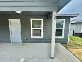 featured image of 1007 N Quincy Ave