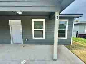 1007 N Quincy Ave - Photo 1 of 1