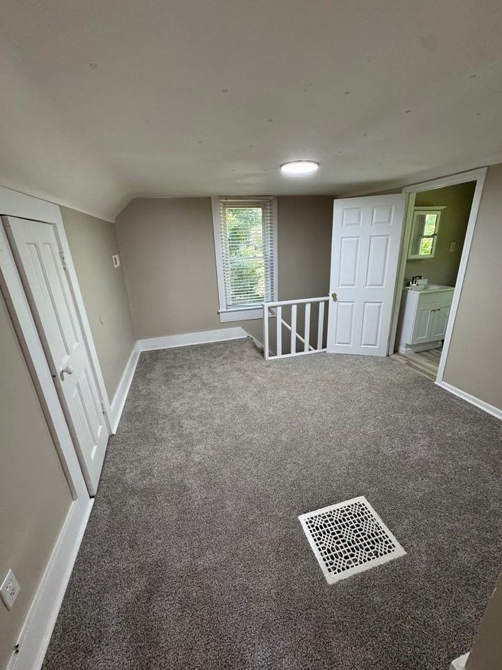 1402 3rd St - Photo 6 of 8