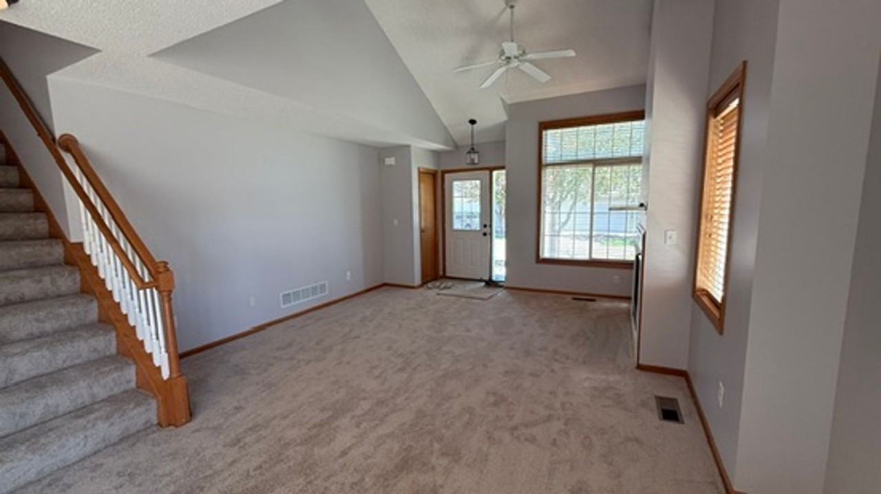 14124 Alabama Ave S - Photo 3 of 23
