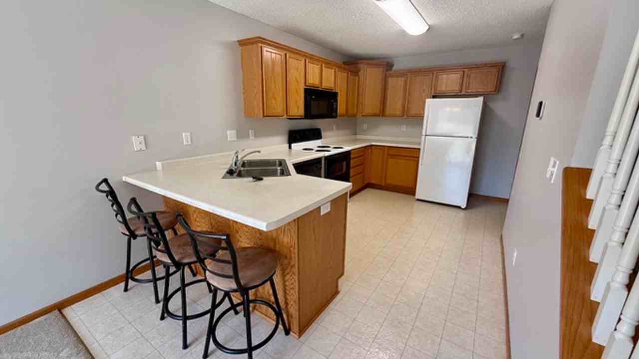 14124 Alabama Ave S - Photo 5 of 23