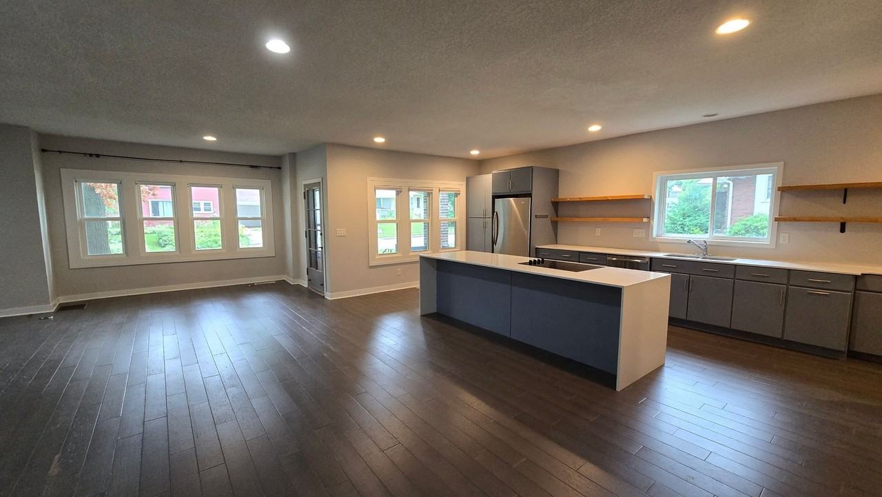 2122 California St - Photo 6 of 16