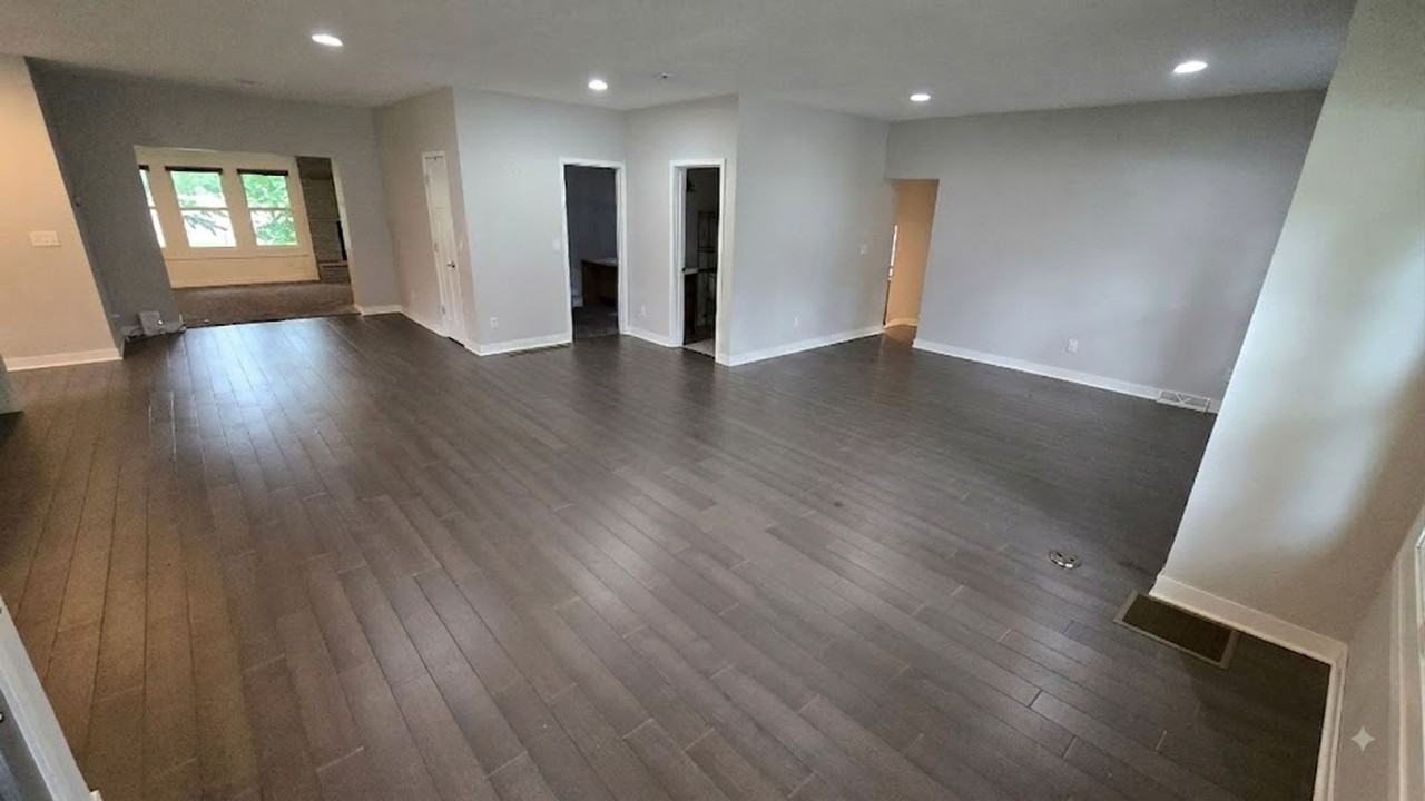 2122 California St - Photo 7 of 16