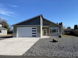 featured image of 332 Lolly Ln