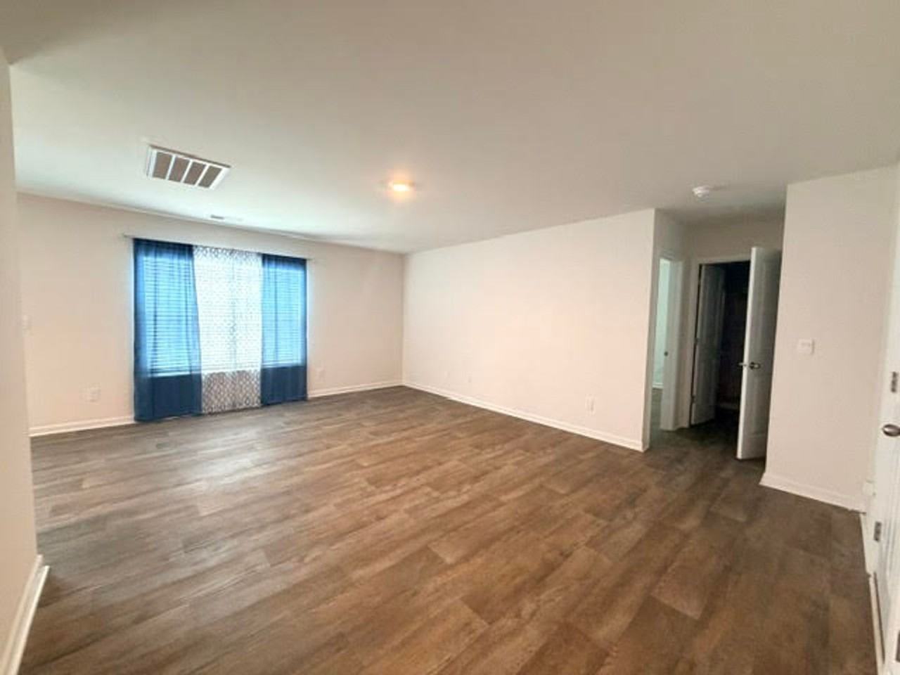 526 Leven Dr - Photo 2 of 18
