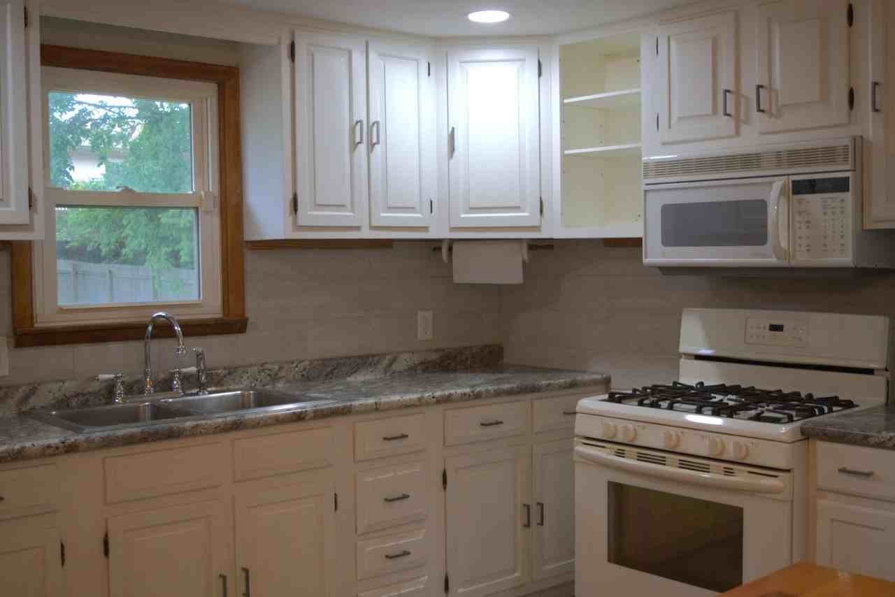 416 Victoria Dr - Photo 7 of 30