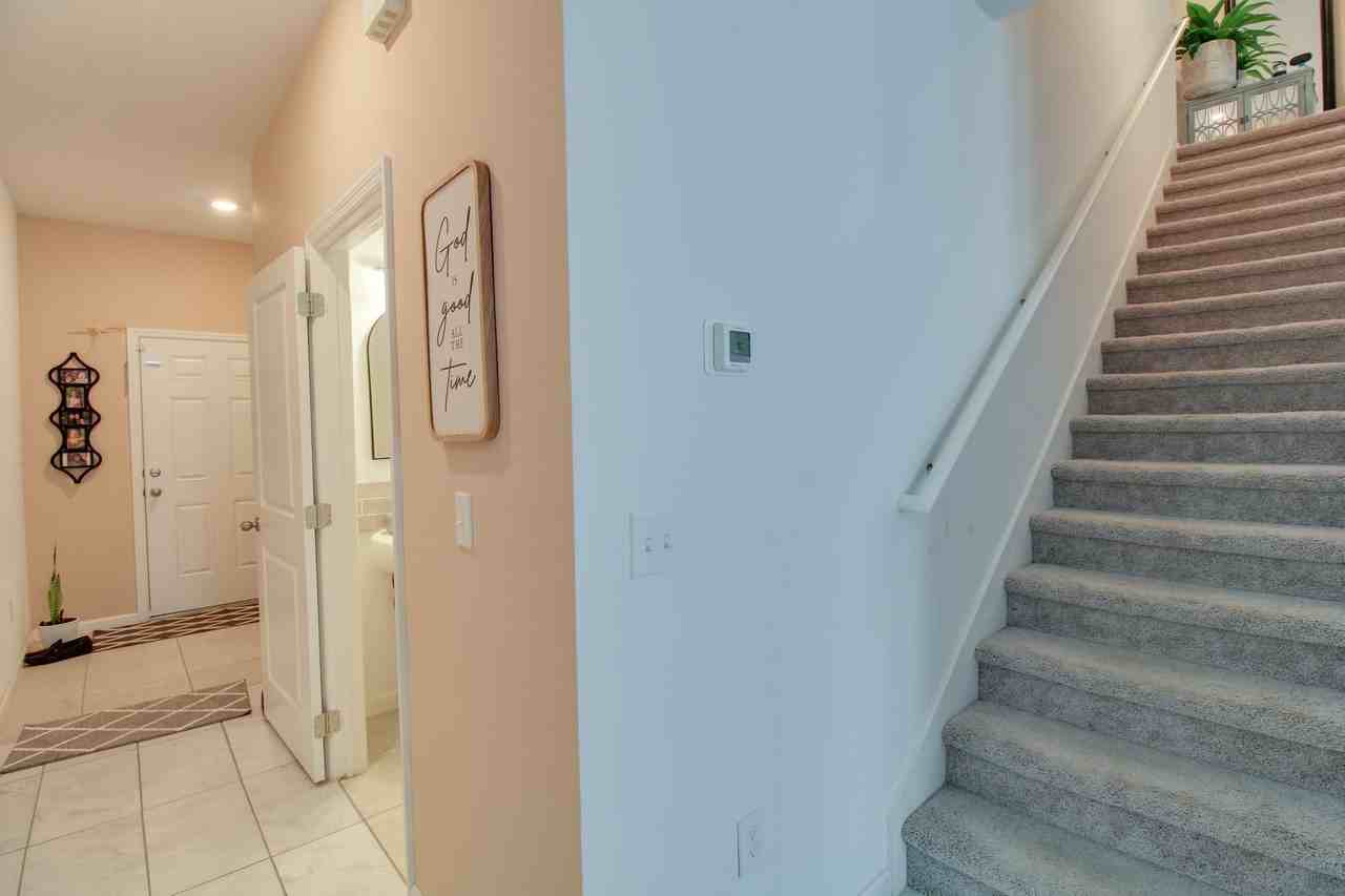 8732 Sportsman Loop - Photo 3 of 21