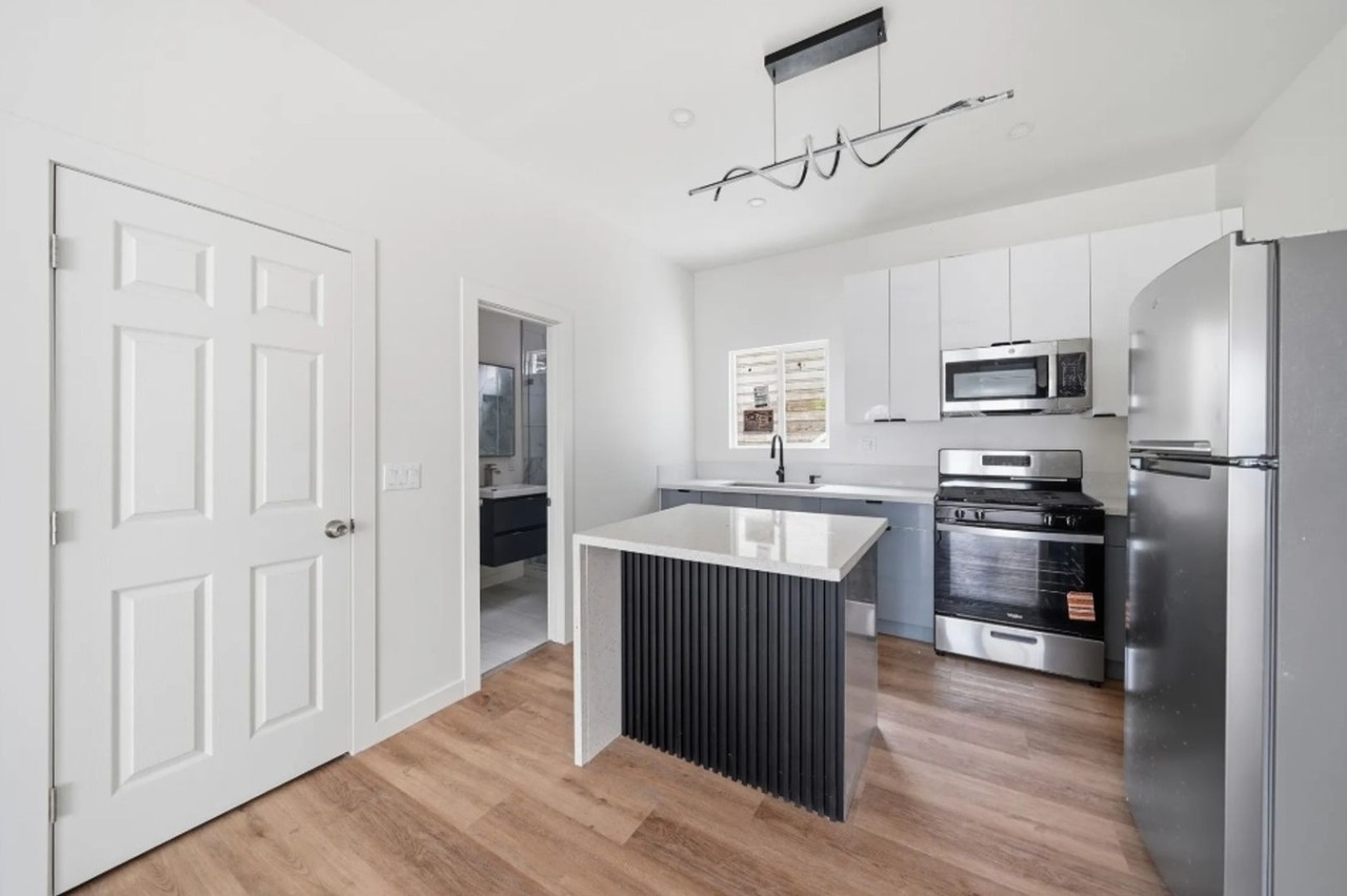 Koreatown Apartments - Photo 3 of 18