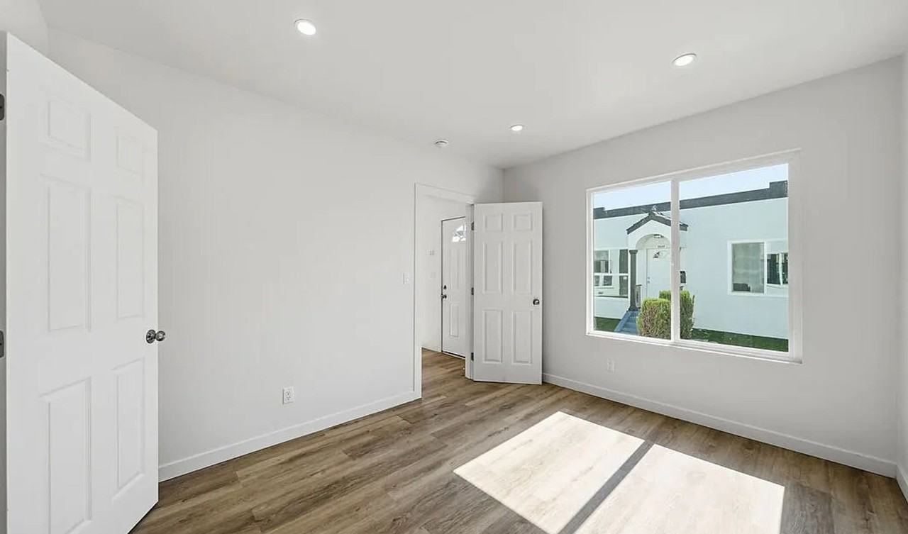 Koreatown Apartments - Photo 3 of 18