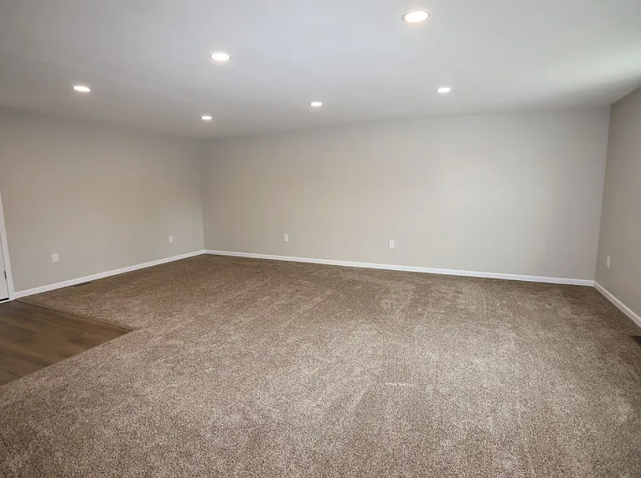 1172 5th St - Photo 3 of 21