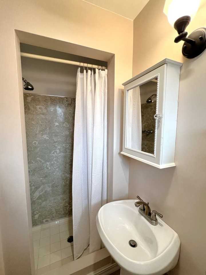 307 Del Norte Ln - Photo 6 of 28