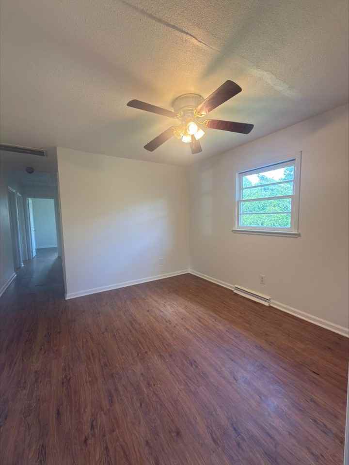 1309 Ardmore Dr - Photo 2 of 7