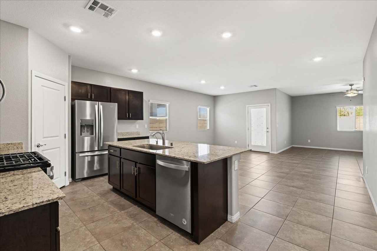 4414 Meline Ave - Photo 4 of 23