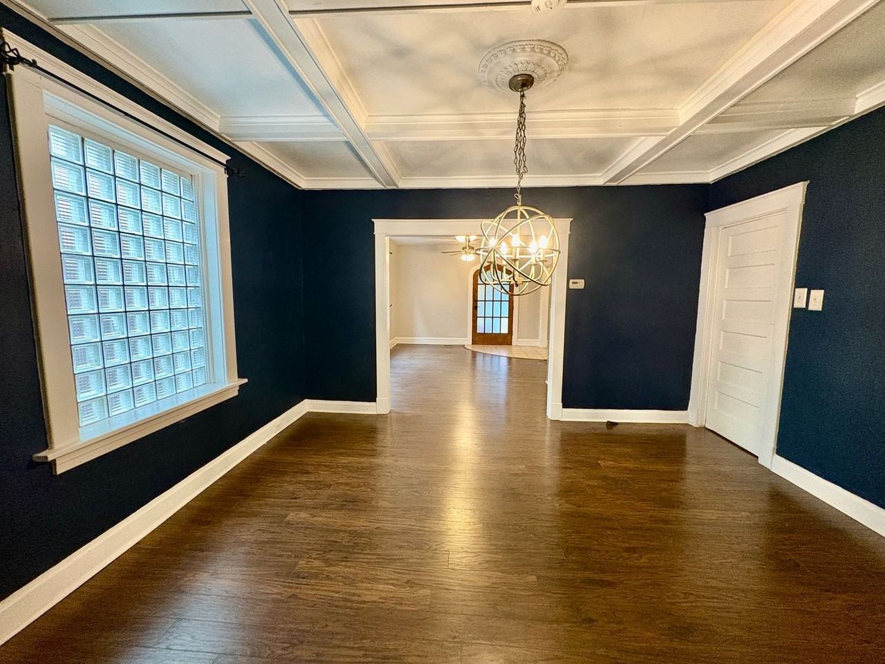 1912 Mccausland Ave - Photo 7 of 27