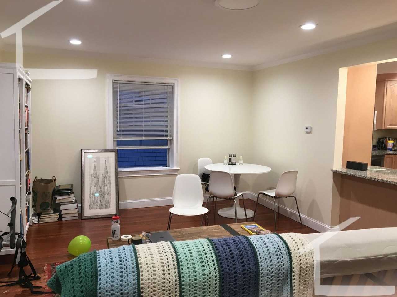 16 Eliot Cres - Photo 3 of 8