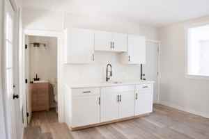featured image of 737 River St