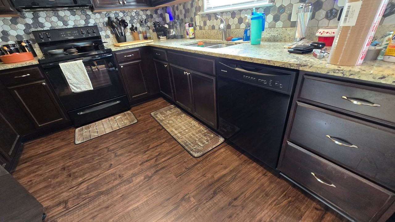 64 Dunnoman Dr - Photo 7 of 30